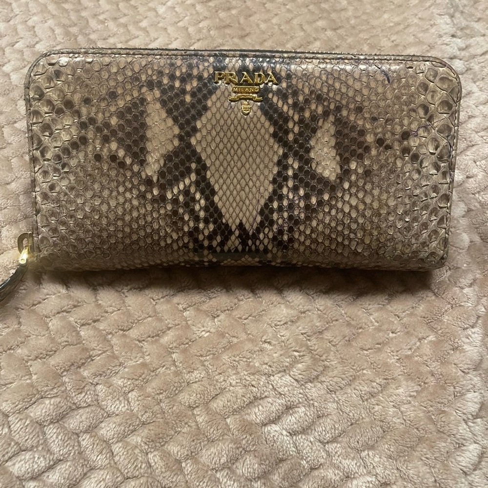Prada snake skin wallet in very good condition